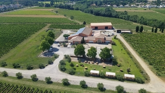 Le caveau reste ouvert